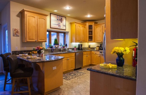 Pacific Grove House | Amazing 5BR/4BA Luxury Craftsman Close to Aquarium, Beach, Golf 30 NIGHT MINIMUM
