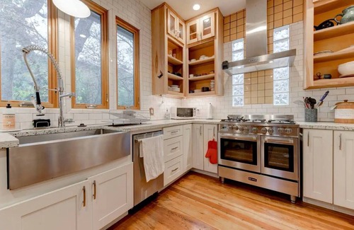 Hyde Park House | Amazing and Unique Spacious 3bd in Hyde Parkn