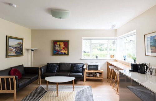 Akureyri Apartment | Amazing Apartment For 4 - Just a Few Minutes Away From Downtown Akureyri