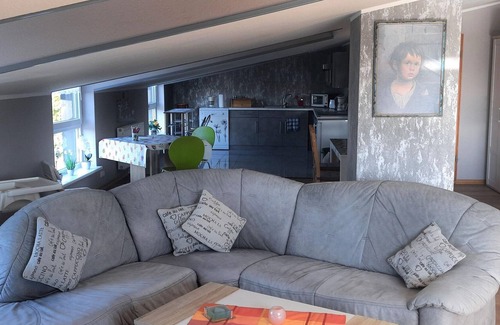 Hambuehren Apartment | Amazing apartment in Hambühren with balcony