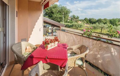 Kukci Apartment | Amazing Apartment In Kukci With Wifi