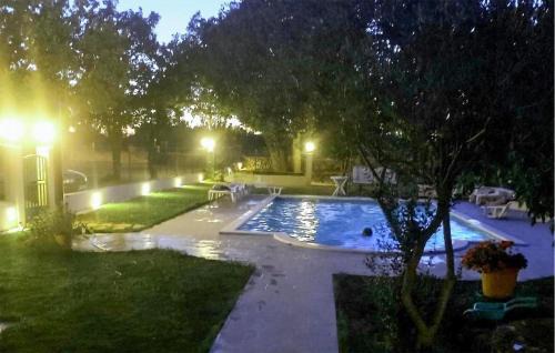 Gradina Apartment | Amazing Apartment In Lozovac With Wifi