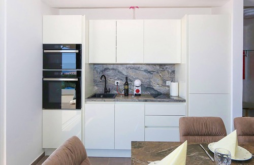 Mandre Apartment | Amazing apartment in Mandre with WiFi