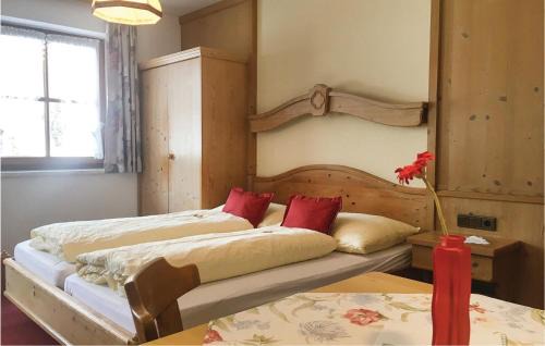 Sankt Leonhard im Pitztal Apartment | Amazing Apartment In St, Leonhard With 1 Bedrooms And Wifi
