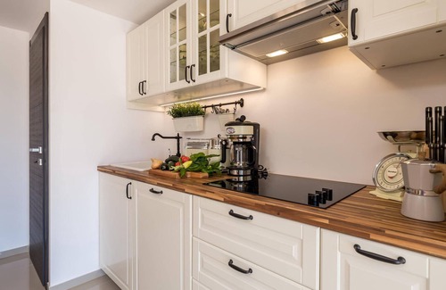 Opatija Apartment | Amazing apartment in Veprinac with WiFi