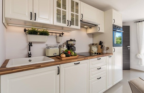 Opatija Apartment | Amazing apartment in Veprinac with WiFi