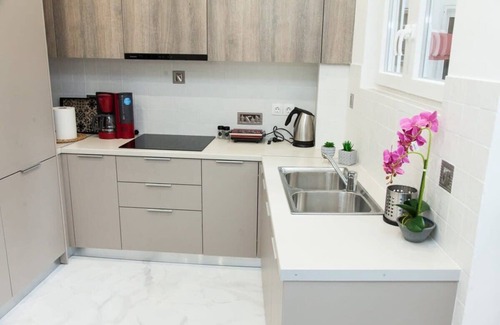 Korydallos Apartment | Amazing Apartment next to Koridallos Metro Station