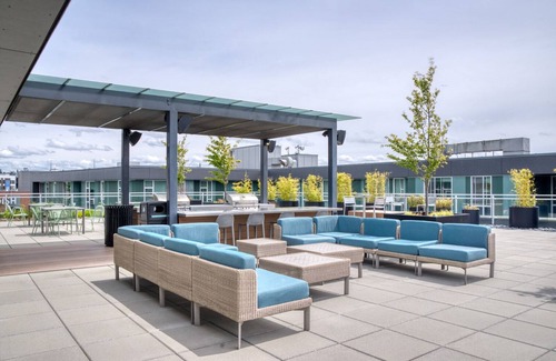 Old Ballard Apartment | Amazing Ballard 1BR w/W/D, BBQ & Gym, near Waterfront, by Blueground