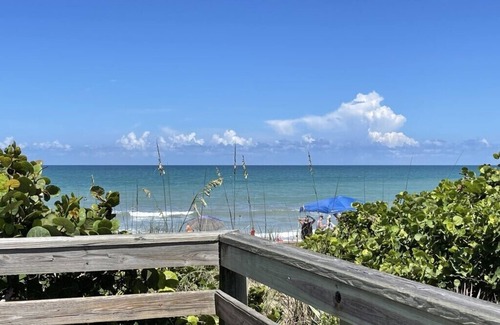 Seacoast Shores House | Amazing Beachside Casa Azul- 2 mins from beach