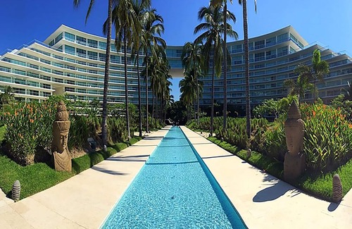 Flamingos Apartment | Amazing BeachFront Apartment in Luxurious Condo 2 BR + Studio 2,5 B, 2200 sq ft