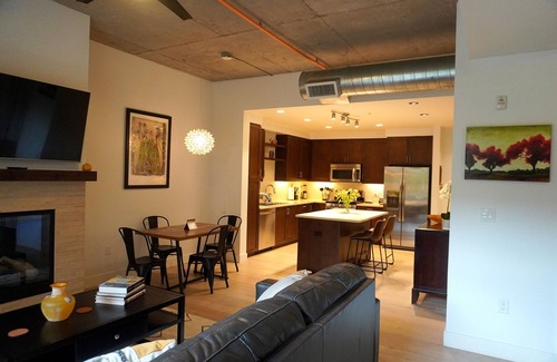 Central Boulder Apartment | Amazing Condo with Rooftop Pool & Movie Theatre!
