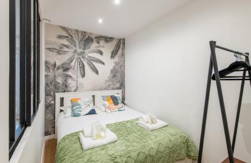 Saint-Lambert Apartment | Amazing deal - Central Location near the metro, Modern amenities and style