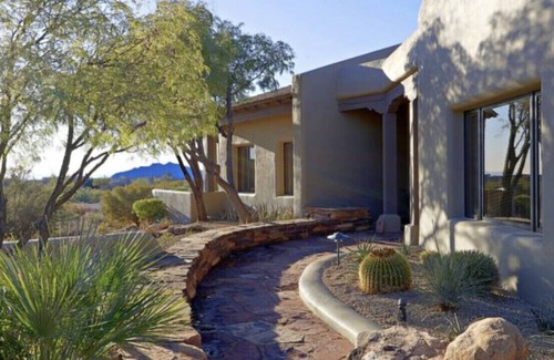 Desert Mountain House | Amazing Desert Mountain Retreat 4300sq ft