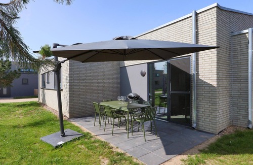 Lembruch House | Amazing home in Lembruch/Dümmer See