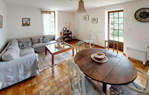 Saint-Privat-des-Pres House | Amazing Home In Saint-Privat-Des-Prés