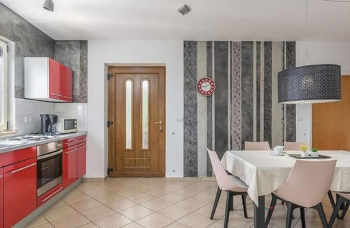 Brovinje House | Amazing home in Koromacno-Brovinje