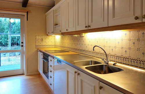 Orkelljunga Municipality House | Amazing home in åsljunga with kitchen