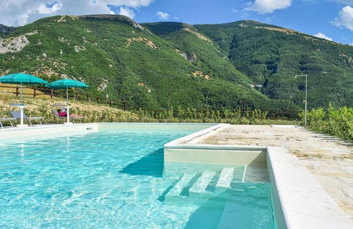 Apecchio House | Amazing home in Apecchio (PU)