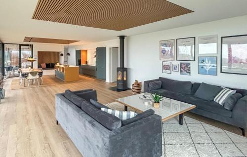 Hvidbjerg Strand House | Amazing Home In Børkop With Wifi