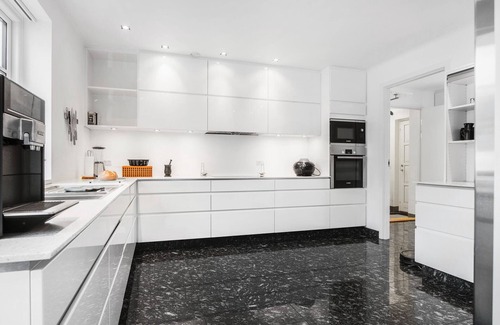 Blokhus House | Amazing home in Blokhus with kitchen