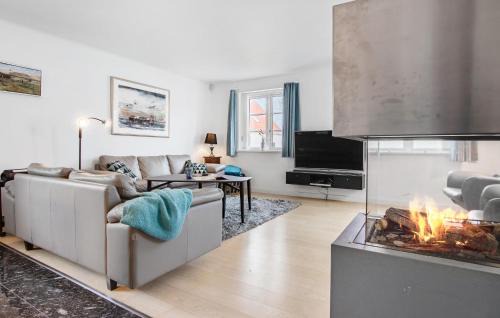 Blokhus House | Amazing Home In Blokhus With Kitchen
