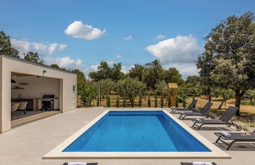 Brisevo House | Amazing home in Brisevo