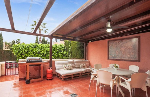Cabo de Palos House | Amazing home in Cabo de Palos with WiFi