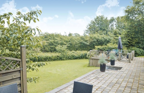 Hvalpsund House | Amazing home in Farsø