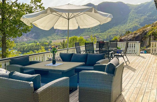 Forsand House | Amazing home in Forsand with WiFi