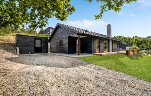 Bønnerup Strand House | Amazing Home In Glesborg With Kitchen