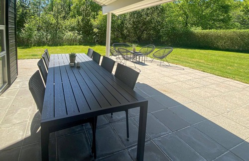 Hou House | Amazing home in Hals with kitchen