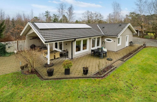 Sundstrup House | Amazing home in Højslev with sauna