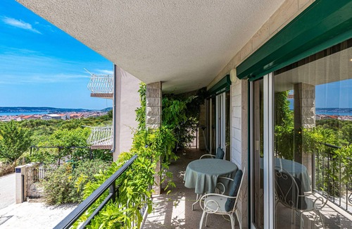 Kastela House | Amazing home in Kastel Luksic