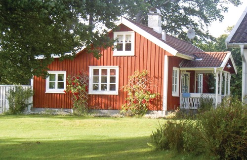 Stavsjo House | Amazing home in Ljungby with lake view