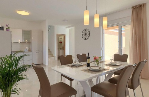 Divsici House | Amazing home in Marcana