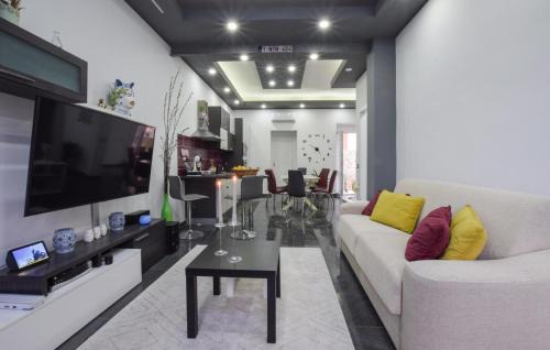Mitogio House | Amazing Home In Mitogio With Wifi