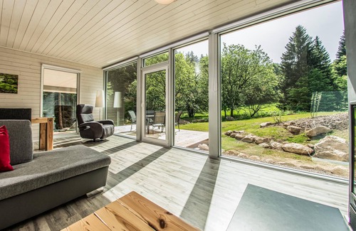 Ruhla House | Amazing home in Ruhla with Wi-Fi