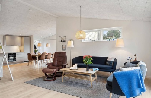 Lihme House | Amazing home in Spøttrup with WiFi