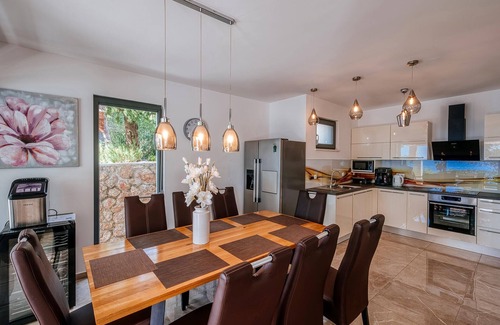 Starigrad House | Amazing home in Starigrad