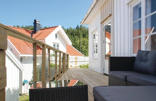 Arendal House | Amazing home in Staubø with WiFi