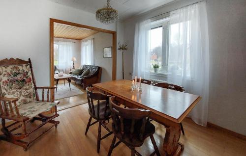 Brana House | Amazing Home In Strömsnäsbruk With Wifi