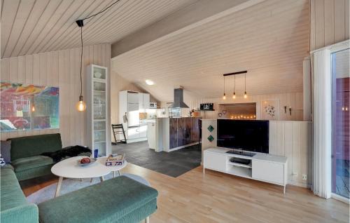 Skaven Strand House | Amazing Home In Tarm With Kitchen