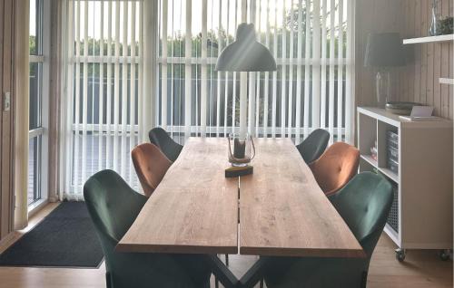 Skaven Strand House | Amazing Home In Tarm With Wifi