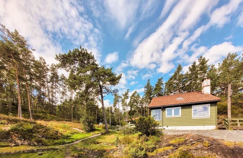 Kvam House | Amazing home in Tørvikbygd with WiFi