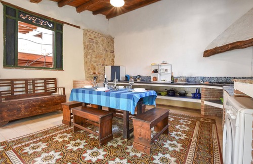Trappeto House | Amazing home in Trappeto with WiFi