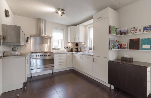 Wemeldinge House | Amazing home in Wemeldinge with WiFi