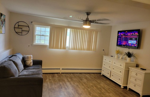 Walton Park House | Amazing Home Near West Point, Shopping, Skiing and Legoland