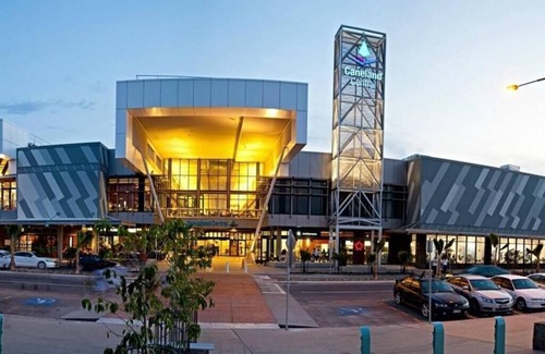 Mackay Apartment | Amazing Hotel Room Walking distance to CBD