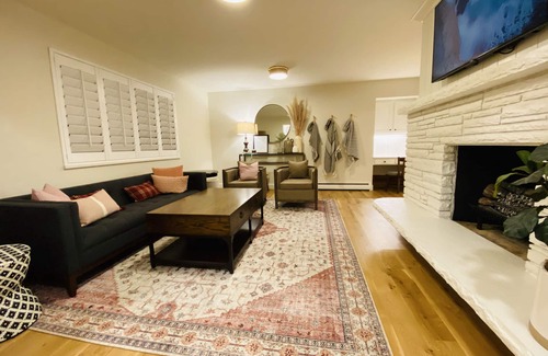 Highland Park House | Amazing House/2 miles to University of Colorado Anshutz Medical Campus/Denver