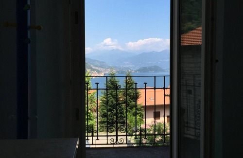 Argegno Apartment | AMAZING LAKE VIEW FROM A COZY APARTMENT